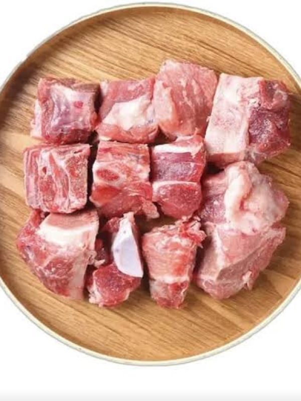 Beef With Bone 1kg